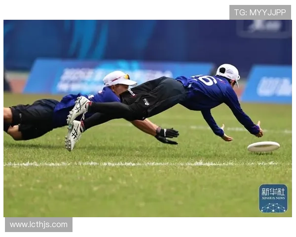 成都飞盘队在比赛中的快速转换与战术得失分析